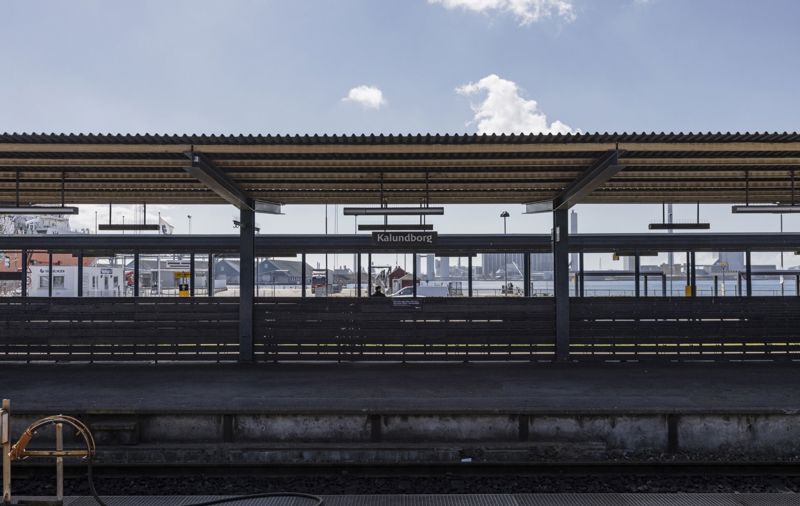 Foto af perronen på Kalundborg Station